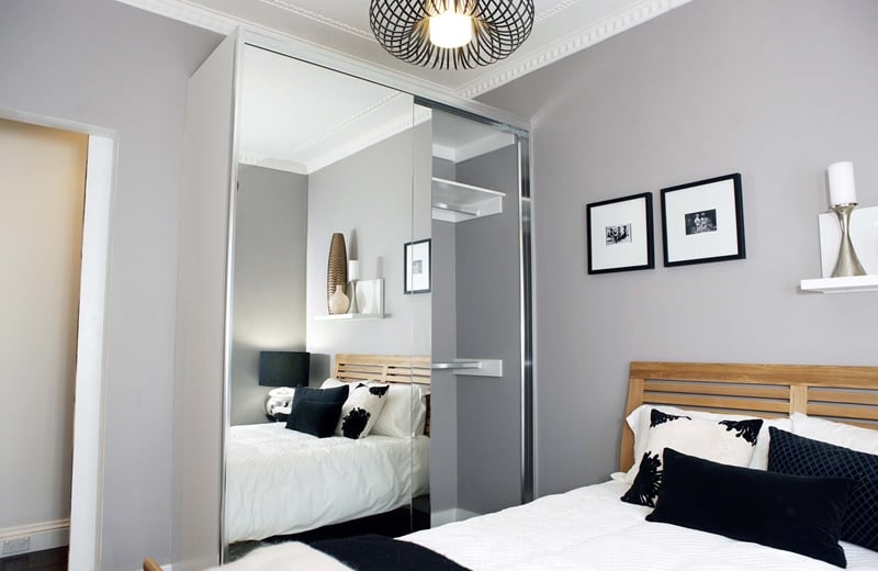 Visual simplicity, contemporary appeal